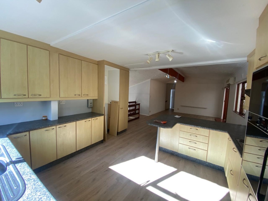 To Let 3 Bedroom Property for Rent in Fish Hoek Western Cape